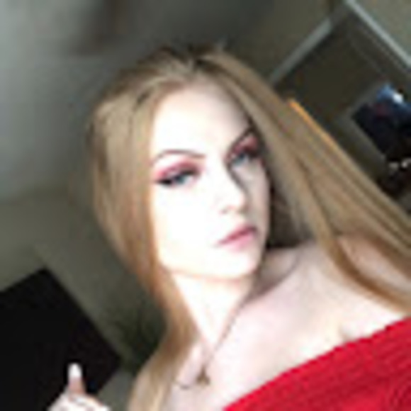 Meet your Posher, Jessica - Picture 1 of 1